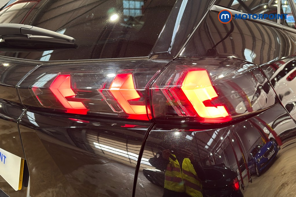Peugeot 2008 Allure Premium-Plus Manual Petrol SUV - Stock Number (1622224) - 38th supplementary image