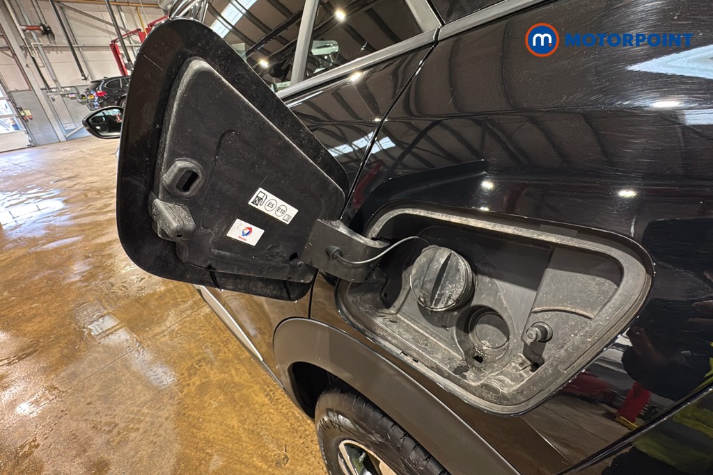 Peugeot 2008 Allure Premium-Plus Manual Petrol SUV - Stock Number (1622224) - 41st supplementary image