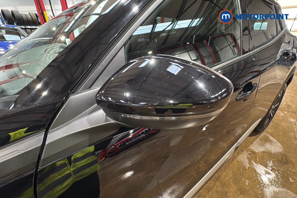 Peugeot 2008 Allure Premium-Plus Manual Petrol SUV - Stock Number (1622224) - 43rd supplementary image