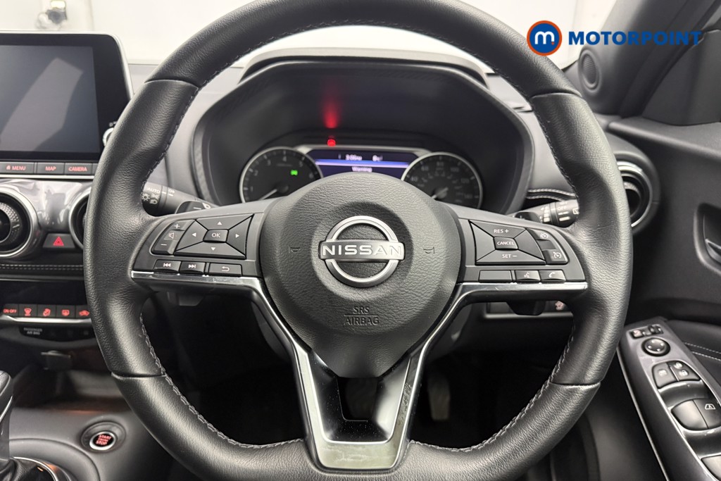 Nissan Juke N-Connecta Automatic Petrol SUV - Stock Number (1622406) - 5th supplementary image