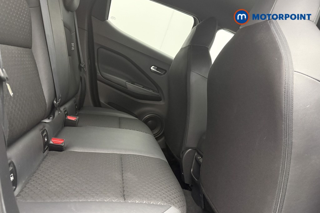 Nissan Juke N-Connecta Automatic Petrol SUV - Stock Number (1622406) - 9th supplementary image