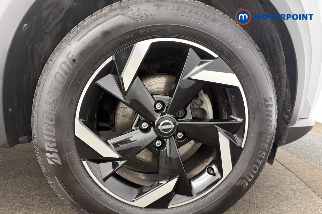 Nissan Juke N-Connecta Automatic Petrol SUV - Stock Number (1622406) - 11th supplementary image