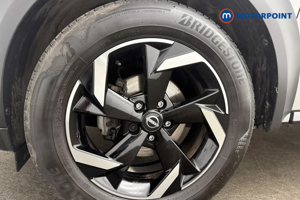 Nissan Juke N-Connecta Automatic Petrol SUV - Stock Number (1622406) - 12th supplementary image