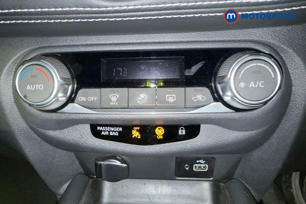 Nissan Juke N-Connecta Automatic Petrol SUV - Stock Number (1622406) - 16th supplementary image