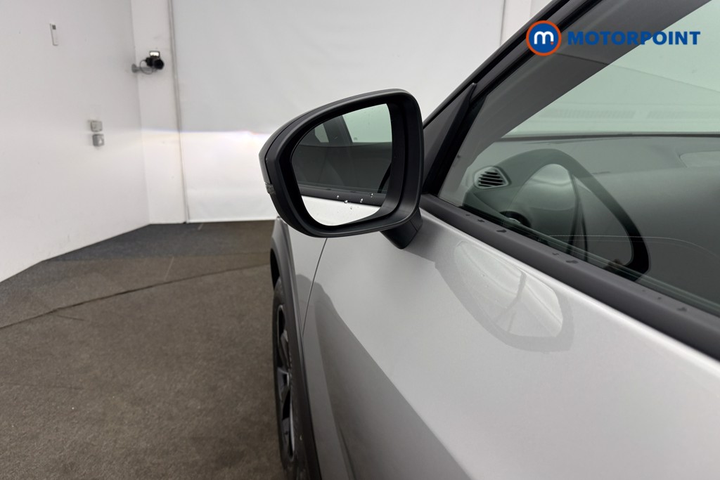 Nissan Juke N-Connecta Automatic Petrol SUV - Stock Number (1622406) - 29th supplementary image