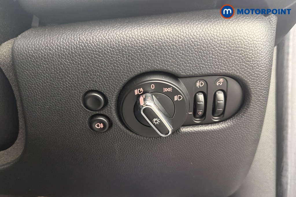 Mini Hatchback Cooper Sport Manual Petrol Hatchback - Stock Number (1622523) - 6th supplementary image