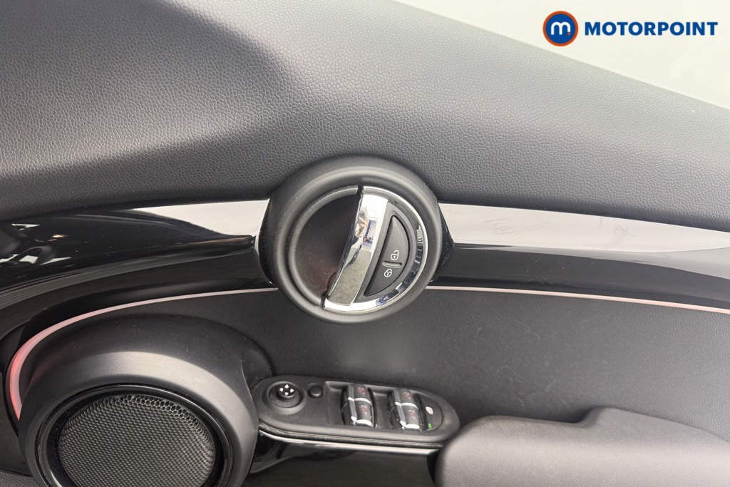 Mini Hatchback Cooper Sport Manual Petrol Hatchback - Stock Number (1622523) - 7th supplementary image