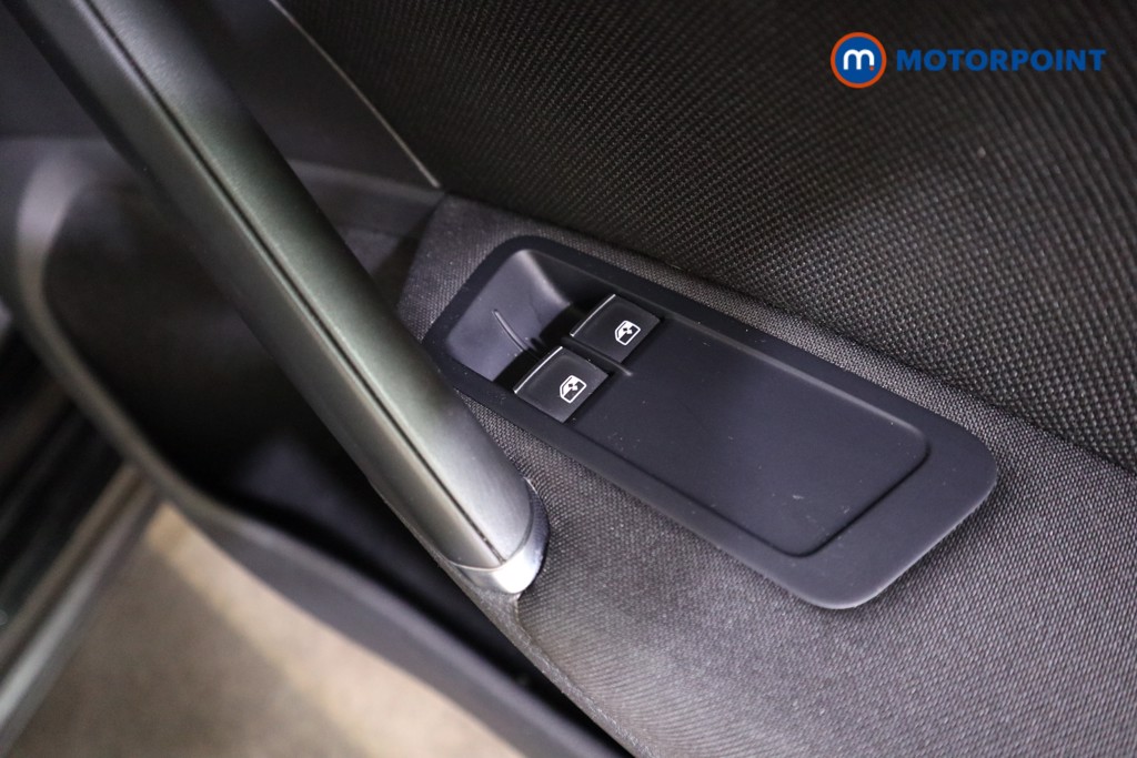 Volkswagen Golf GTI Automatic Petrol Hatchback - Stock Number (1622832) - 13th supplementary image