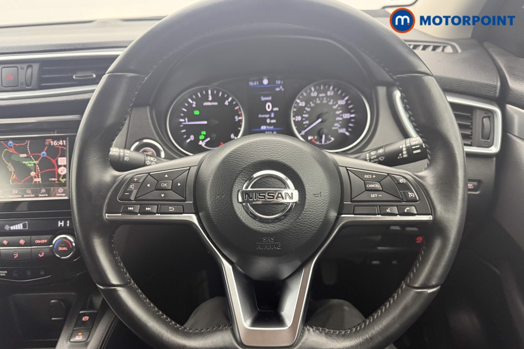Nissan Qashqai N-Connecta Manual Diesel SUV - Stock Number (1622971) - 5th supplementary image