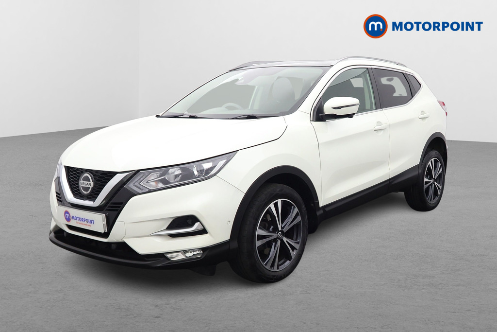 Nissan Qashqai N-Connecta Manual Diesel SUV - Stock Number (1622971) - Passenger side front corner