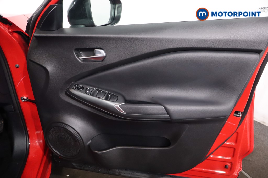 Nissan Juke Acenta Premium Manual Petrol SUV - Stock Number (1623160) - 23rd supplementary image