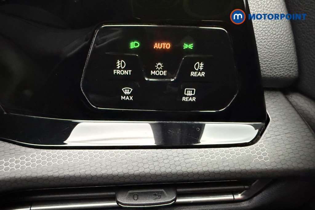 Volkswagen Golf GTI Automatic Petrol Hatchback - Stock Number (1623456) - 17th supplementary image