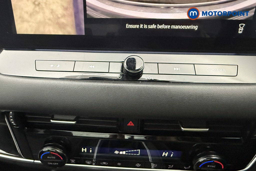Nissan Qashqai N-Connecta Manual Petrol SUV - Stock Number (1608474) - 13th supplementary image