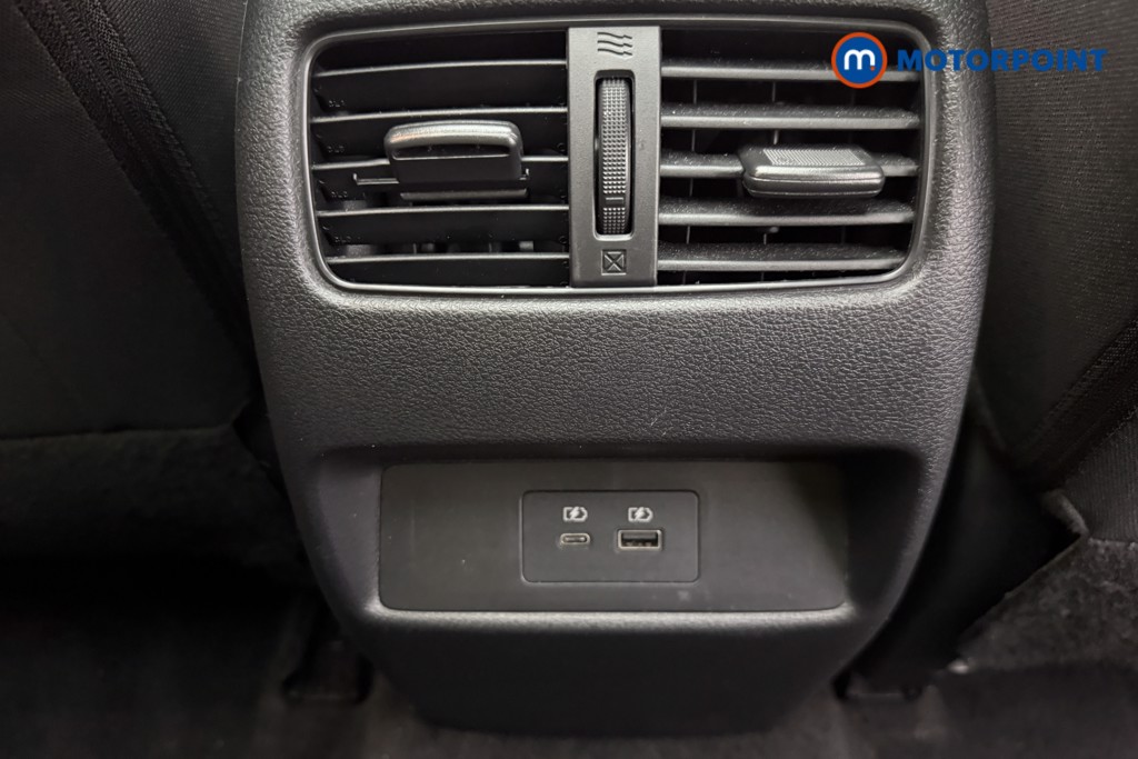 Nissan Qashqai N-Connecta Manual Petrol SUV - Stock Number (1608474) - 37th supplementary image