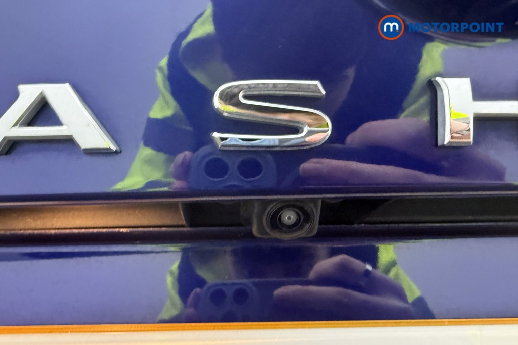 Nissan Qashqai N-Connecta Manual Petrol SUV - Stock Number (1608474) - 39th supplementary image