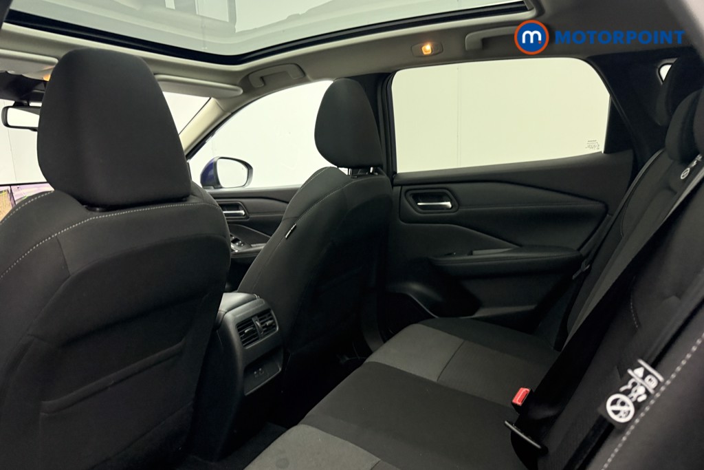 Nissan Qashqai N-Connecta Manual Petrol SUV - Stock Number (1608474) - 43rd supplementary image