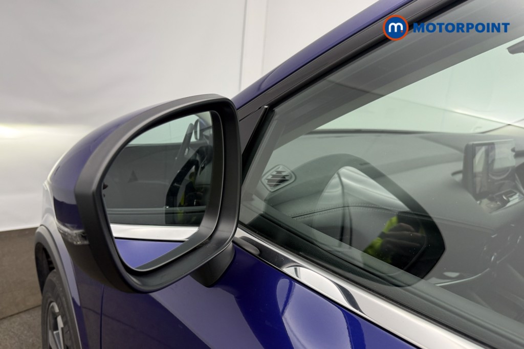 Nissan Qashqai N-Connecta Manual Petrol SUV - Stock Number (1608474) - 46th supplementary image