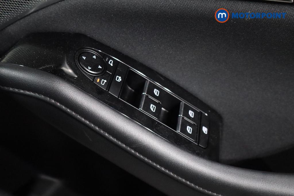 Mazda 3 Exclusive-Line Automatic Petrol Hatchback - Stock Number (1609035) - 10th supplementary image