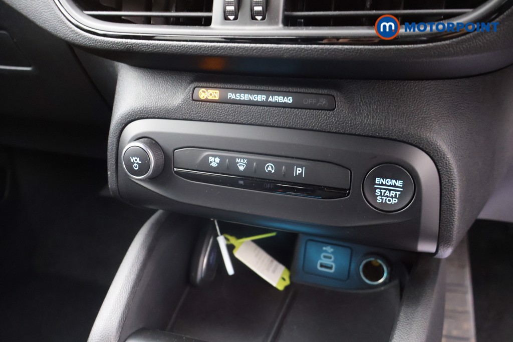 Ford Focus St-Line Manual Petrol Hatchback - Stock Number (1609389) - 14th supplementary image