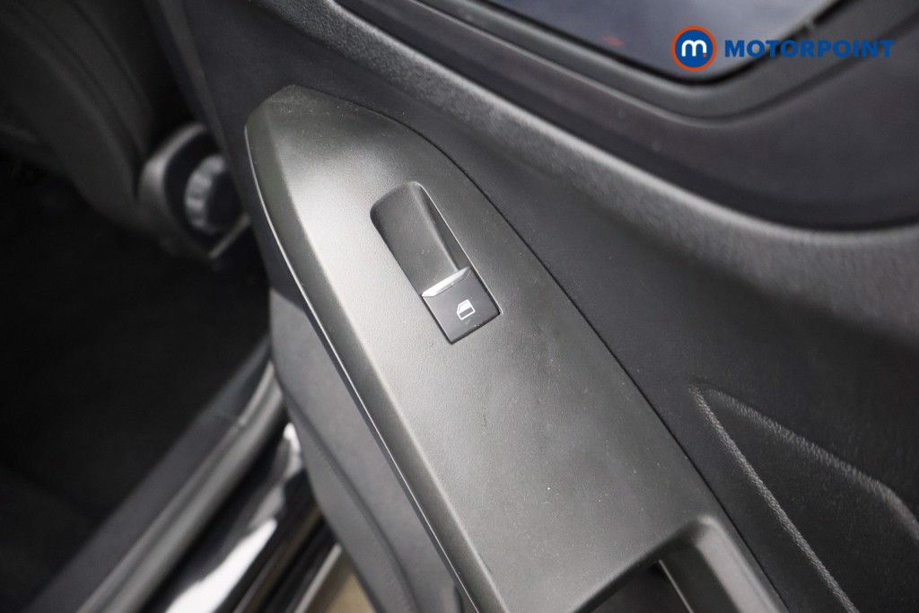 Ford Focus St-Line Manual Petrol Hatchback - Stock Number (1609389) - 25th supplementary image