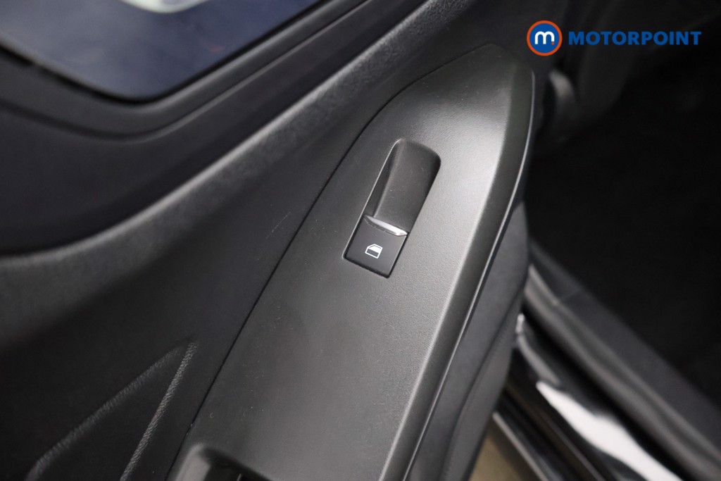 Ford Focus St-Line Manual Petrol Hatchback - Stock Number (1609389) - 29th supplementary image