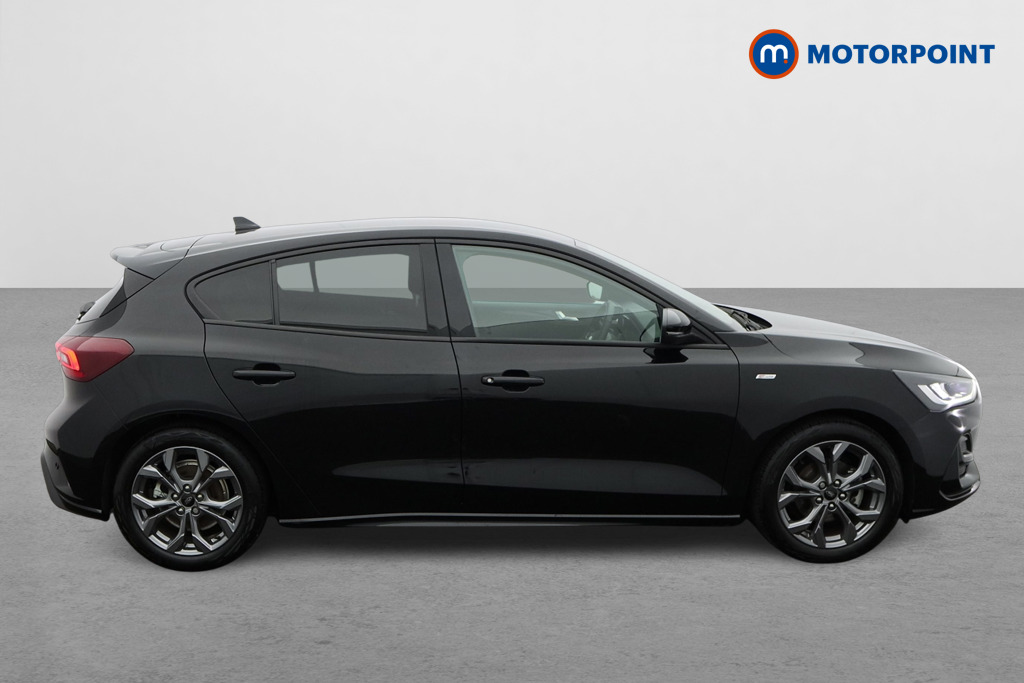Ford Focus St-Line Manual Petrol Hatchback - Stock Number (1609389) - Drivers side
