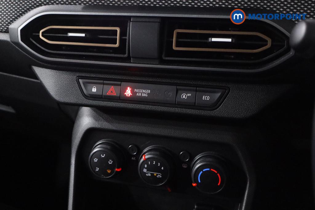 Dacia Sandero Stepway Expression Manual Petrol Hatchback - Stock Number (1610212) - 4th supplementary image