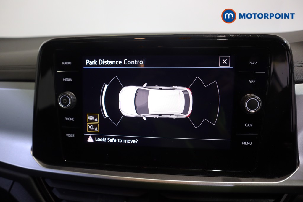 Volkswagen T-Roc Life Manual Petrol SUV - Stock Number (1611073) - 3rd supplementary image