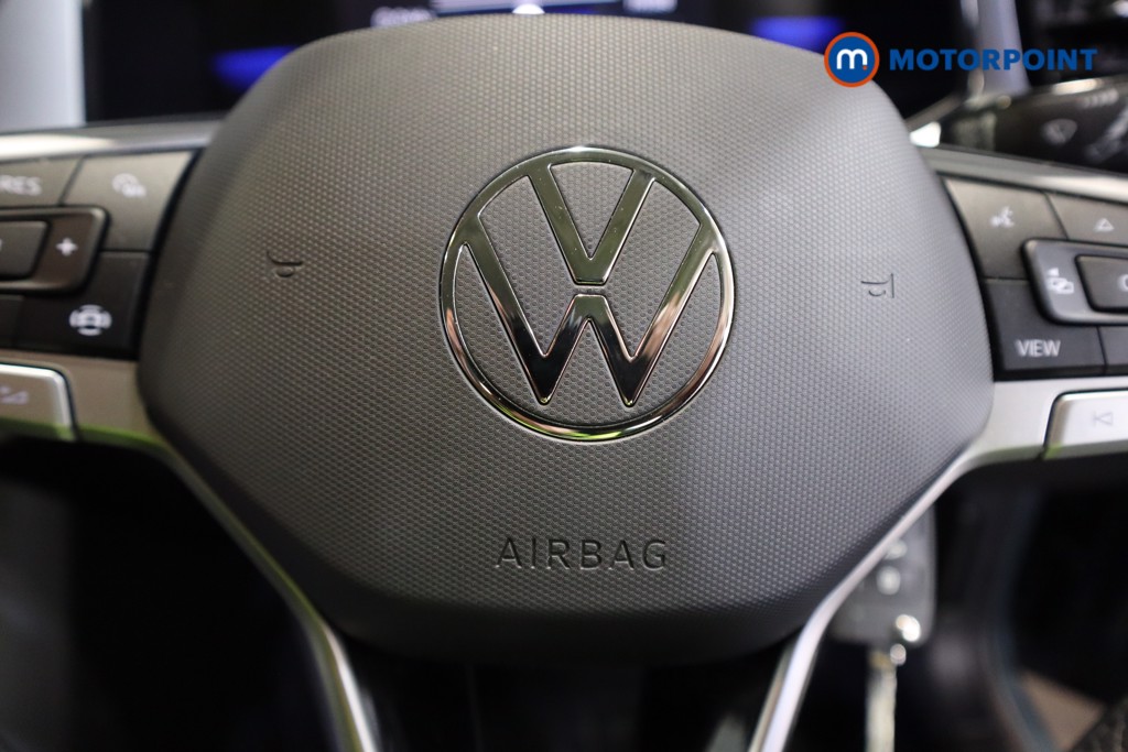 Volkswagen T-Roc Life Manual Petrol SUV - Stock Number (1611073) - 10th supplementary image