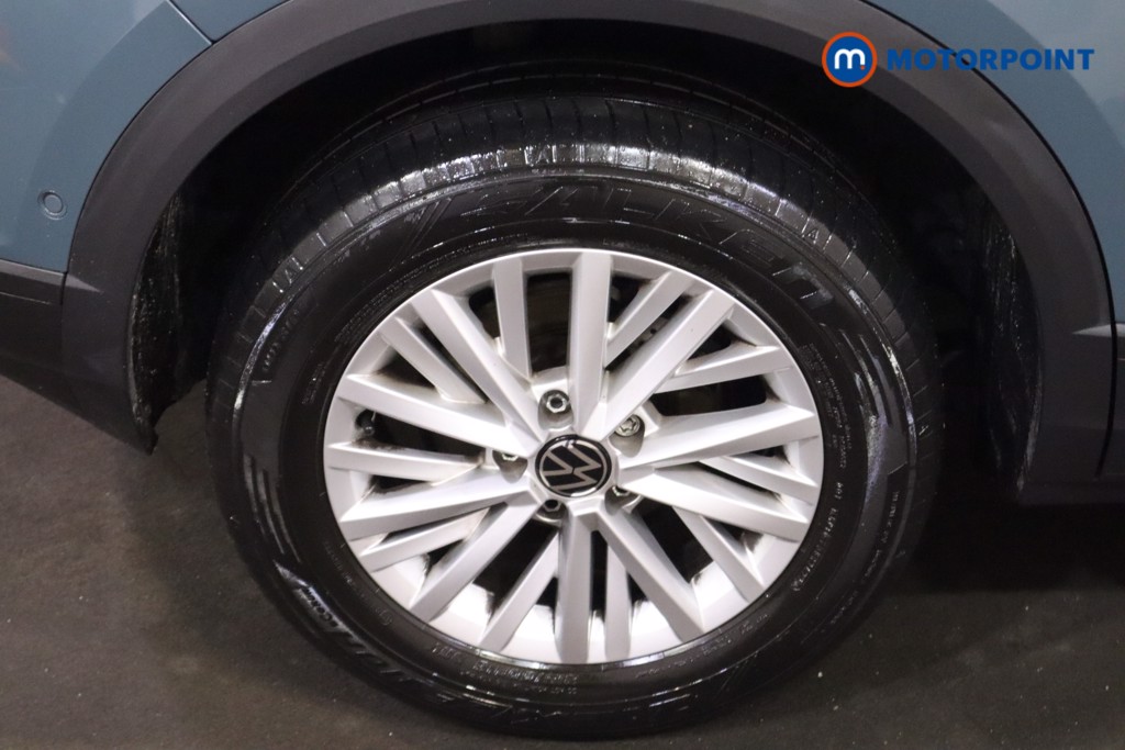 Volkswagen T-Roc Life Manual Petrol SUV - Stock Number (1611073) - 21st supplementary image