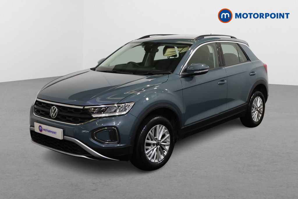 Volkswagen T-Roc Life Manual Petrol SUV - Stock Number (1611073) - Passenger side front corner