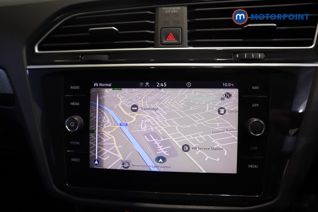 Volkswagen Tiguan R-Line Automatic Petrol SUV - Stock Number (1611542) - 2nd supplementary image