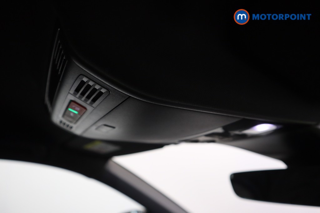 Volkswagen Tiguan R-Line Automatic Petrol SUV - Stock Number (1611542) - 5th supplementary image