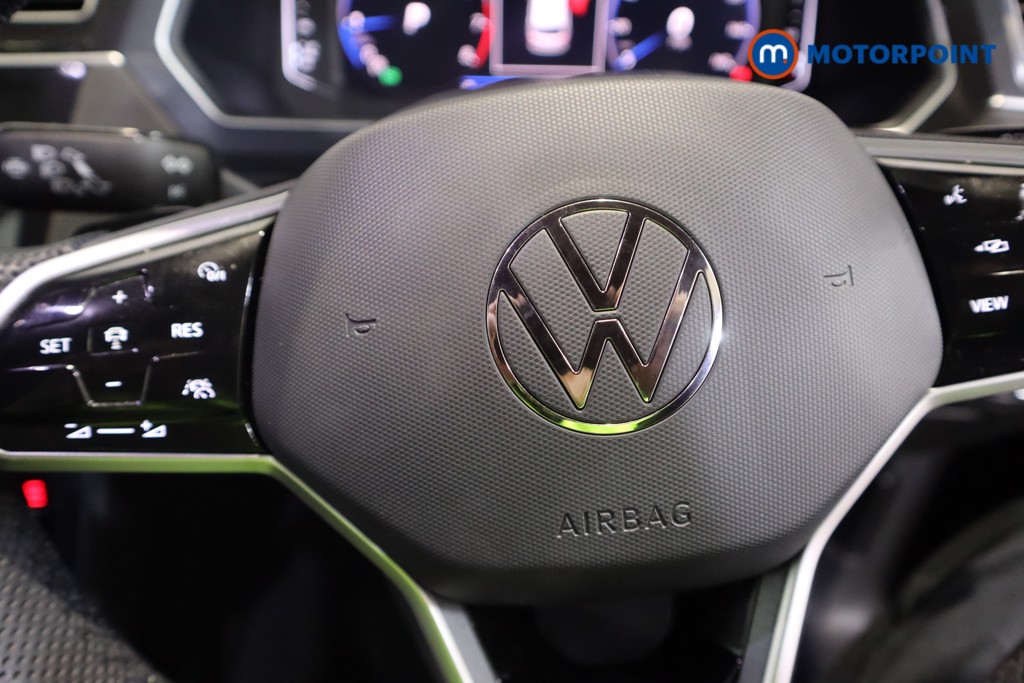 Volkswagen Tiguan R-Line Automatic Petrol SUV - Stock Number (1611542) - 9th supplementary image