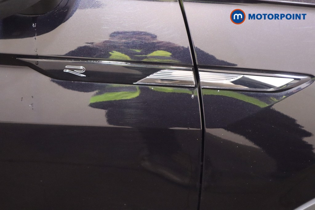 Volkswagen Tiguan R-Line Automatic Petrol SUV - Stock Number (1611542) - 28th supplementary image