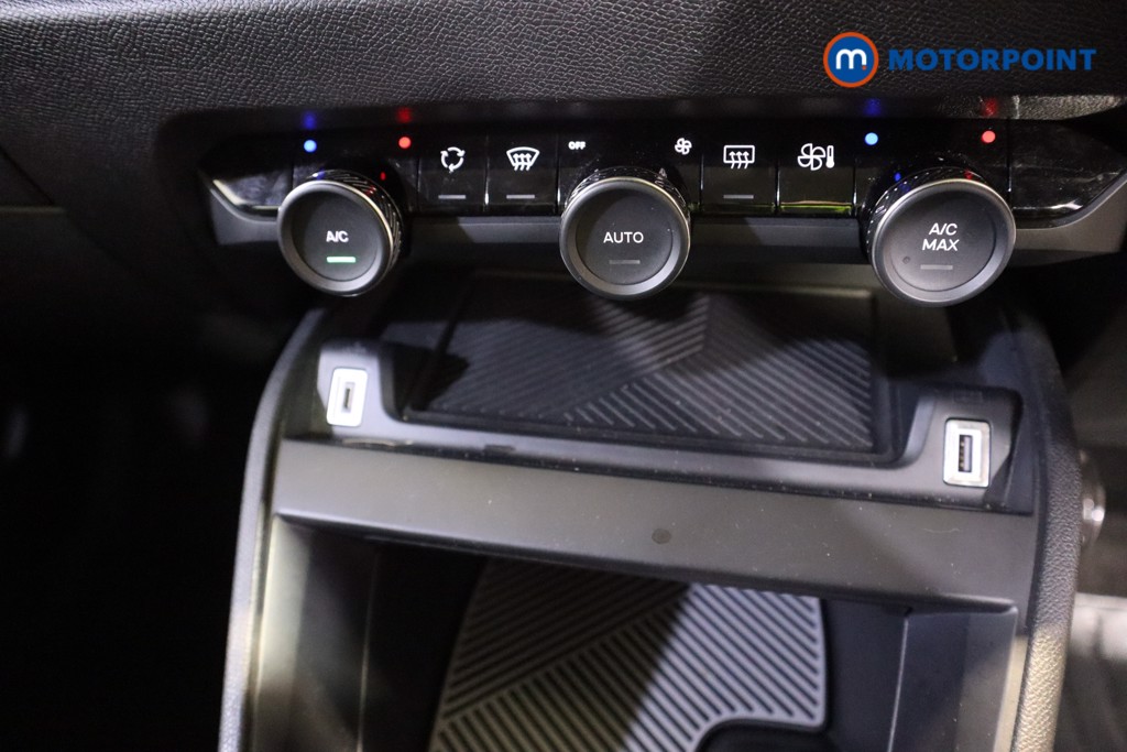 Citroen C4 YOU Manual Petrol Hatchback - Stock Number (1612240) - 6th supplementary image