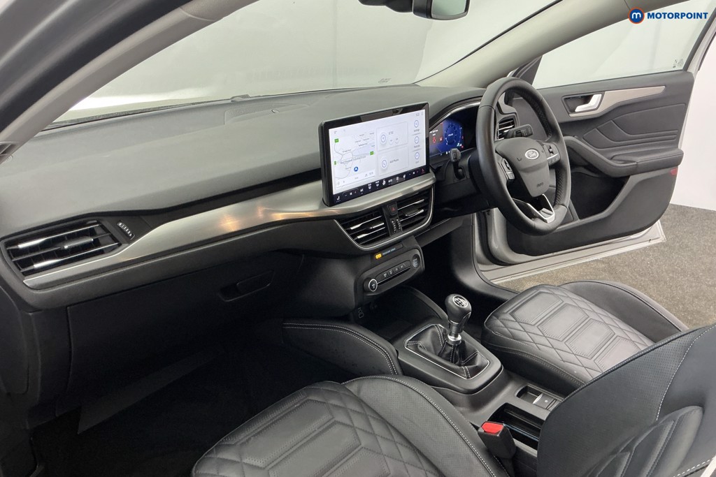 Ford Focus Titanium Vignale Manual Petrol Hatchback - Stock Number (1614681) - 10th supplementary image