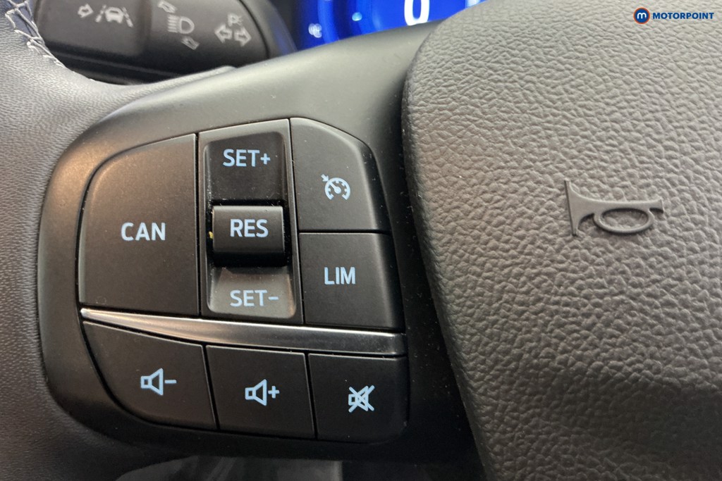 Ford Focus Titanium Vignale Manual Petrol Hatchback - Stock Number (1614681) - 23rd supplementary image