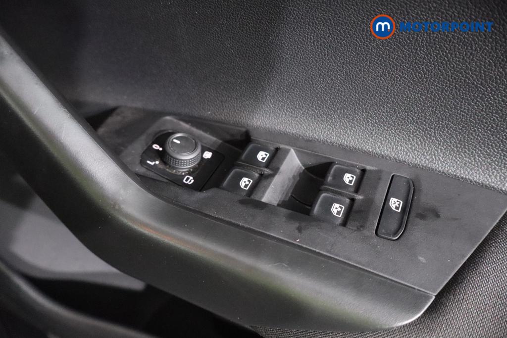 Volkswagen Polo Life Manual Petrol Hatchback - Stock Number (1614734) - 14th supplementary image