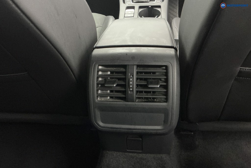 Volkswagen Arteon R-Line Automatic Diesel Estate - Stock Number (1614979) - 15th supplementary image