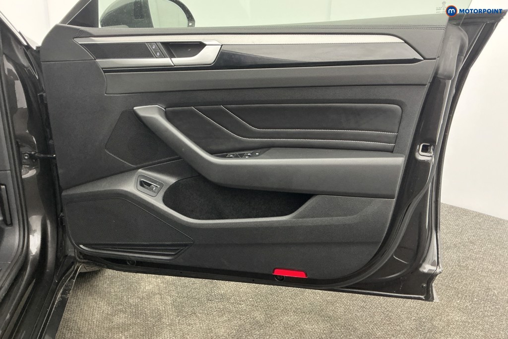 Volkswagen Arteon R-Line Automatic Diesel Estate - Stock Number (1614979) - 27th supplementary image