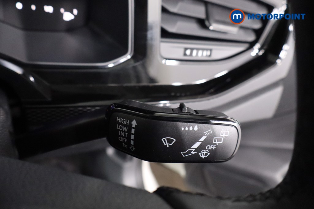 Volkswagen Polo Life Manual Petrol Hatchback - Stock Number (1615203) - 15th supplementary image