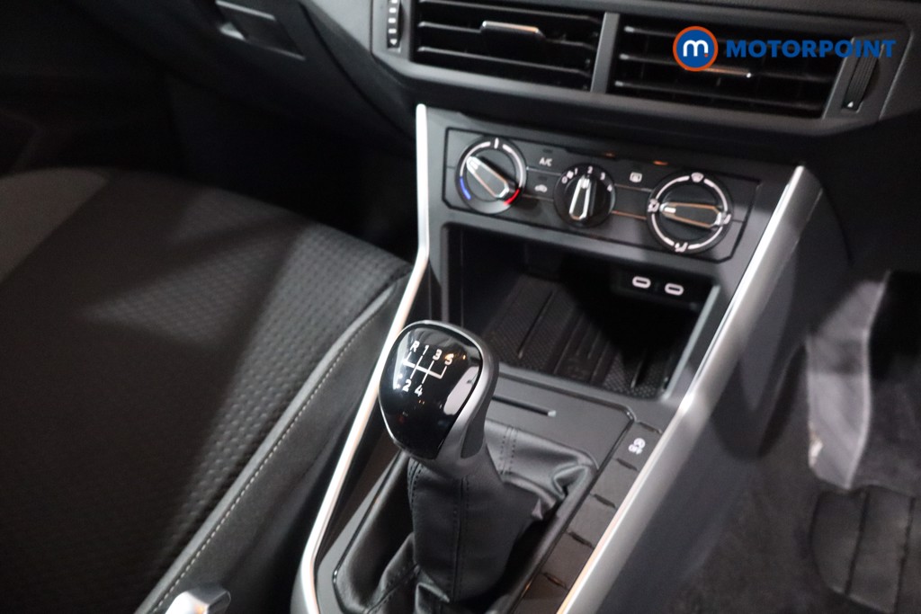 Volkswagen Polo Life Manual Petrol Hatchback - Stock Number (1615203) - 21st supplementary image