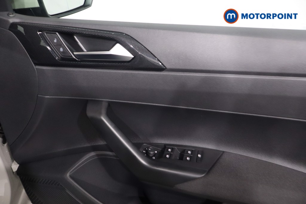 Volkswagen Polo Life Manual Petrol Hatchback - Stock Number (1615203) - 25th supplementary image