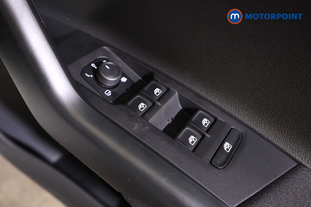 Volkswagen Polo Life Manual Petrol Hatchback - Stock Number (1615213) - 14th supplementary image