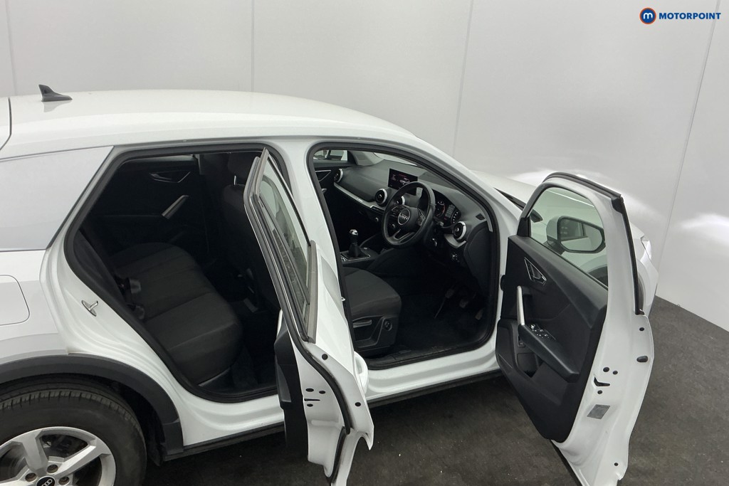 Audi Q2 Technik Manual Petrol SUV - Stock Number (1615279) - 5th supplementary image
