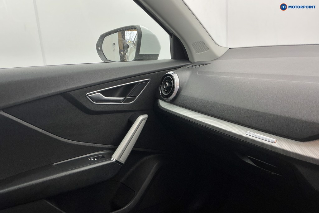 Audi Q2 Technik Manual Petrol SUV - Stock Number (1615279) - 22nd supplementary image