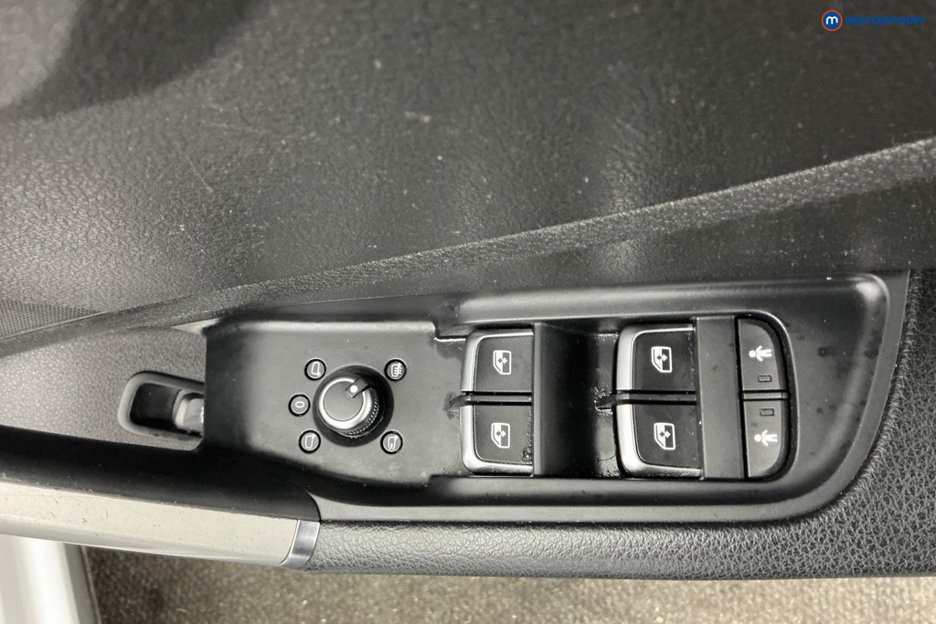 Audi Q2 Technik Manual Petrol SUV - Stock Number (1615279) - 27th supplementary image