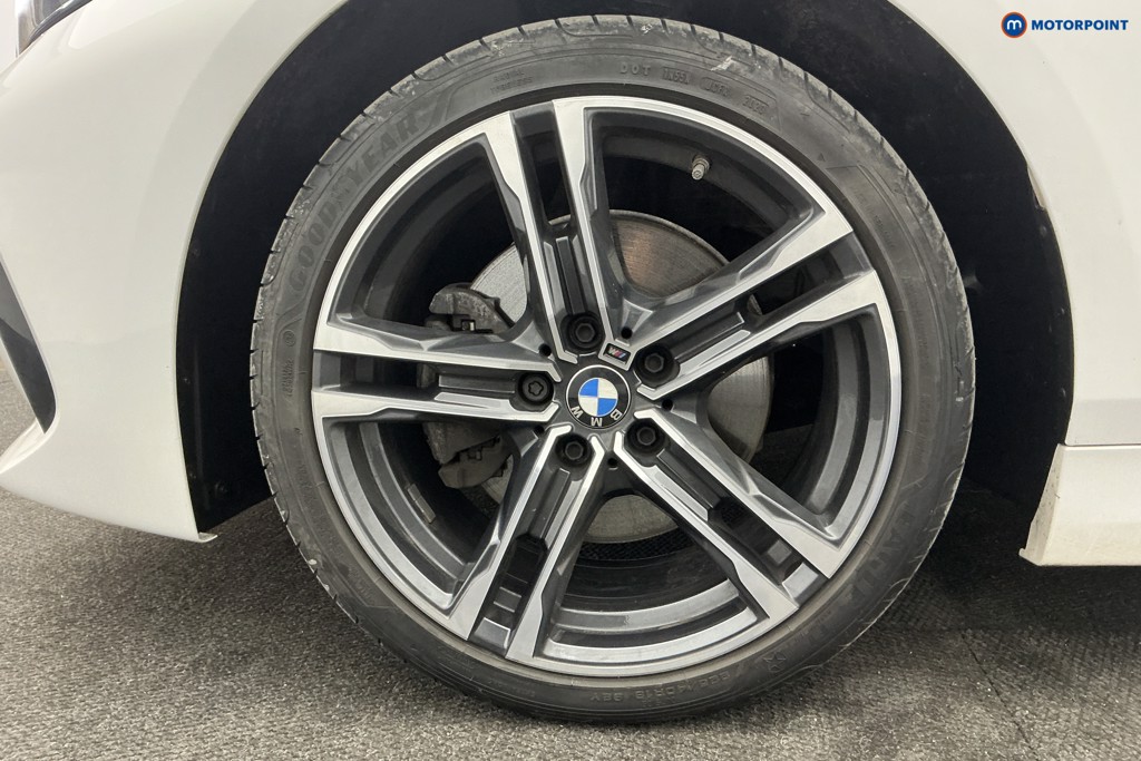 BMW 1 Series M Sport Manual Petrol Hatchback - Stock Number (1615385) - 32nd supplementary image