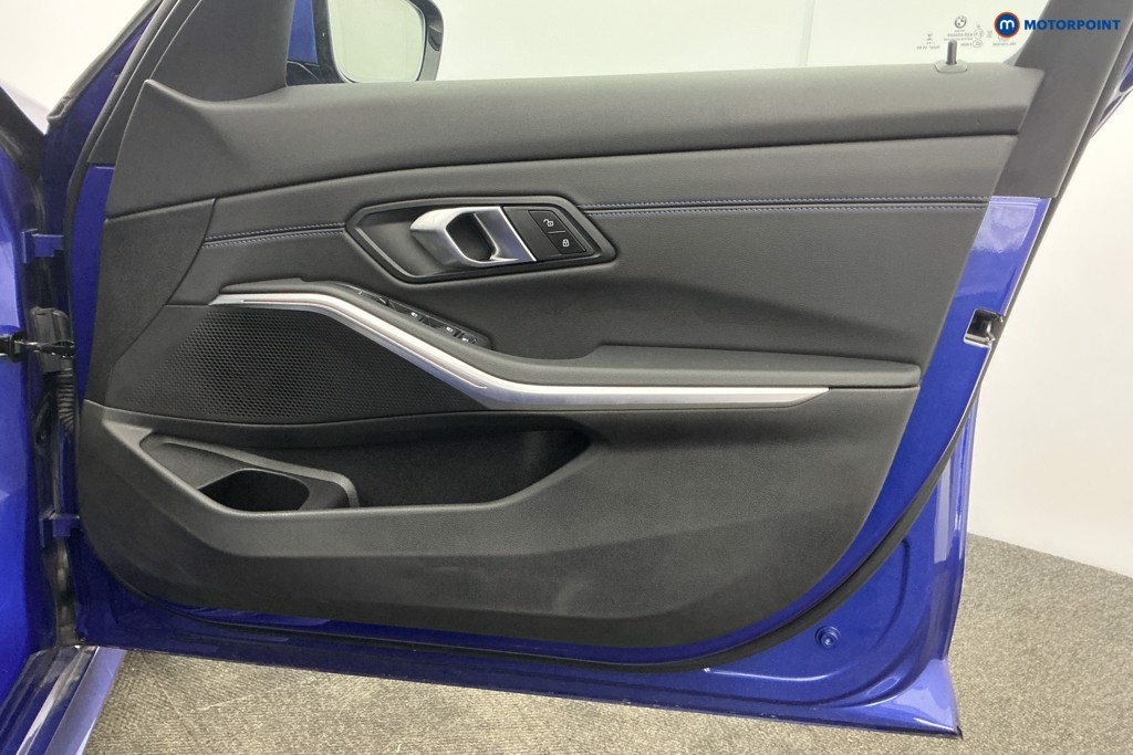 BMW 3 Series M Sport Automatic Petrol Saloon - Stock Number (1615968) - 25th supplementary image